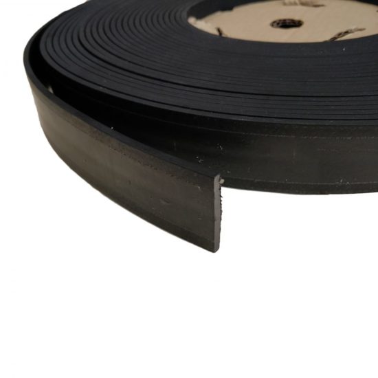 Postiluukun palotiiviste 4x40mm MUSTA (20m/rulla)